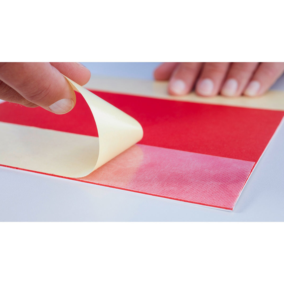 tesafix 4939 Verlegeband, 25 m x 50 mm, weiß-transluzent – Anwendung