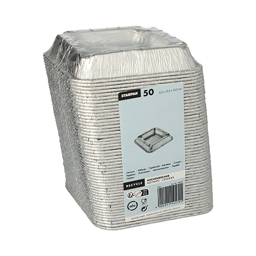 Een verpakking met 50 rechthoekige Starpak aluminium asbakken (2,2 x 12,5 x 12,5 cm), verpakt in krimpfolie, voorzien van merk- en productinformatie - perfect voor de horeca of buitengebruik.