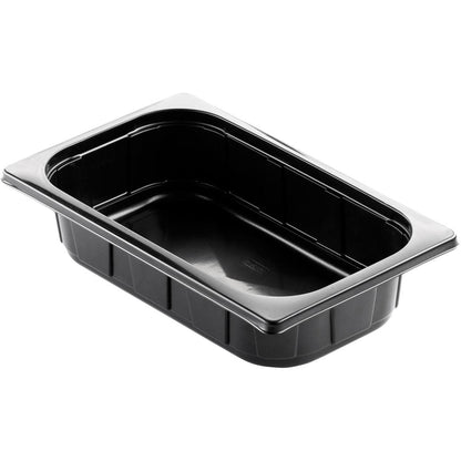 De Duni GmbH PP Schale 1/4 GN Schwarz is een rechthoekige zwarte schaal met afgeronde randen en een platte rand, ideaal voor buffetpresentaties in de horeca, hier leeg in een hoek voor een witte achtergrond.