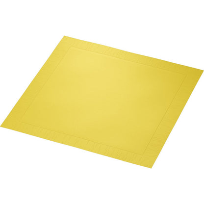 Een vierkante gele Duni GmbH Klassikservietten papieren servet, 40 x 40 cm, 4-laags, geperst met 1/4 vouw, ligt plat op een witte achtergrond.
