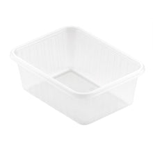 Der Fixpack® rechteckig Transparent PP 146x110mm der Duni GmbH ist eine rechteckige, klare Aufbewahrungsbox mit leicht erhöhten Kanten und glatter Oberfläche. Der leere Behälter steht auf weißem Grund und ist oben offen.