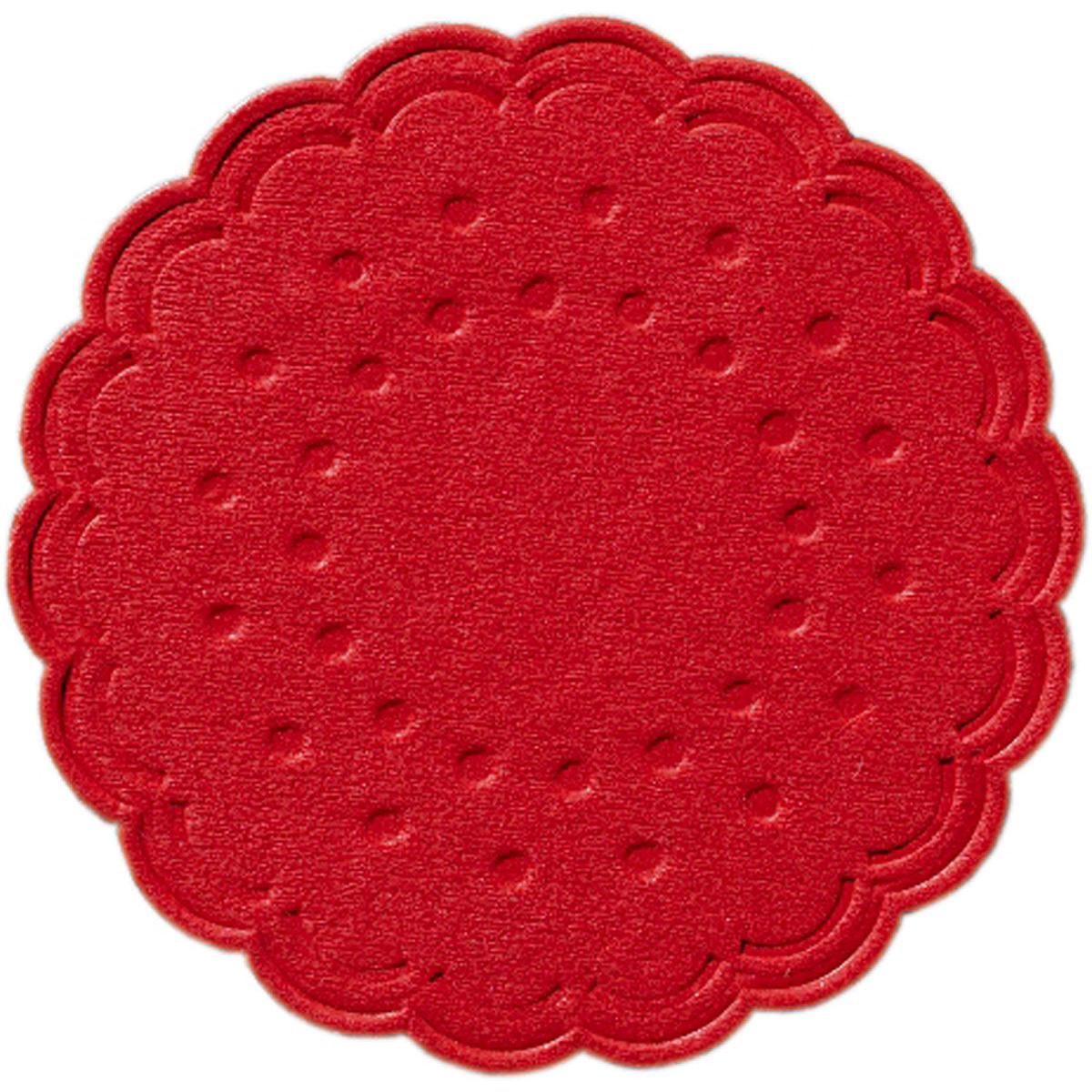 Een platte, ronde, rode onderzetter (Ø 7,5 cm) van Duni GmbH met golvende randen en symmetrisch patroon, hier op een witte achtergrond. Verkrijgbaar in sets van 8 of verpakkingen van 250 voor drankjes.