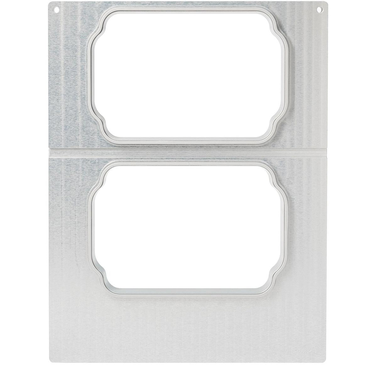 Een zilverkleurig blad met twee afgeronde rechthoekige uitsparingen, passend bij de cassette DF15/25 voor PP-schaal Take Away 900 ml (2-voudig) van Duni GmbH, boven elkaar geplaatst en voorzien van decoratieve randen.