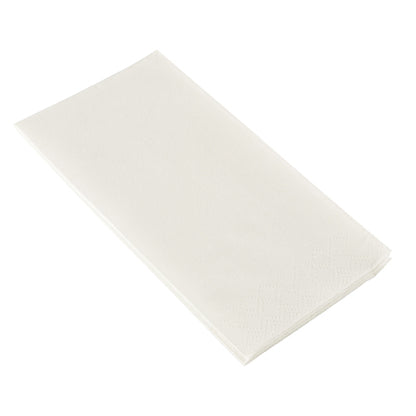 Een stapel PAPSTAR servetten 2-laags, 33x33 cm, wit, kopvouw (250 stuks) van PAPSTAR GmbH is netjes tot rechthoeken gevouwen en op een witte achtergrond geplaatst.
