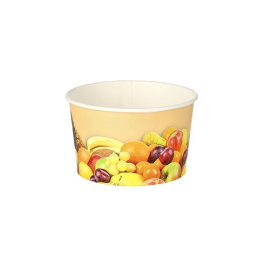 Een ronde wegwerpbekertje van karton van Starpak uit de „Vruchten“-collectie met een inhoud van 125 ml, een diameter van 8 cm en een hoogte van 4,8 cm. Hij toont kleurrijke fruitmotieven zoals bananen, druiven, sinaasappels en appels op een beige achtergrond. De beker is leeg en staat op een eenvoudige witte achtergrond. Het product wordt geleverd in sets van 200 stuks verpakt in krimpfolie.