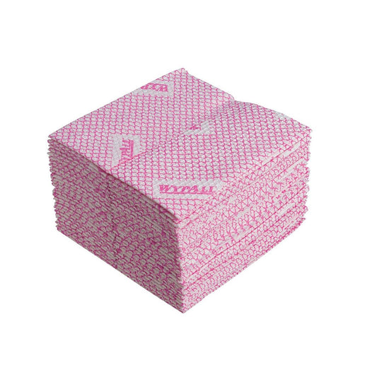 Ein Stapel WypAll® X80 Plus Critical Clean Reinigungstücher, rot und viertelgefaltet, von Kimberly-Clark GmbH ist gleichmäßig gestapelt. Die Tücher eignen sich ideal für kritische Reinigungsaufgaben dank ihrer strukturierten Oberfläche.