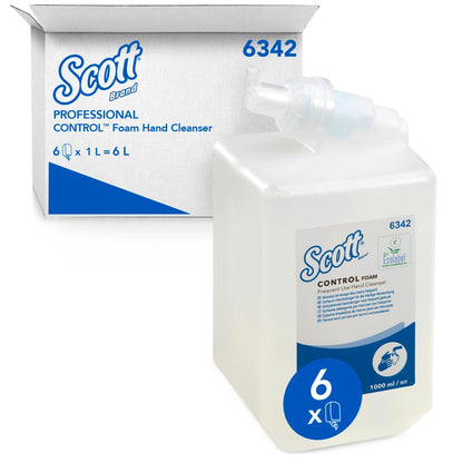 Een 1L cassette Scott® Control™ schuim-handreiniger van Kimberly-Clark GmbH staat voor de verpakking, waarop productnaam, logo, 6342-code en een symbool voor 6 cartridges per doos te zien zijn - ideaal voor frequent gebruik.