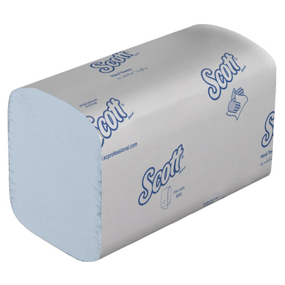 Scott® Control™ vouwhanddoeken Interfold, blauw, 15 clips x 240 vellen per doos van Kimberly-Clark GmbH - praktische hygiënepapieren voor schone en comfortabele doekuitname.