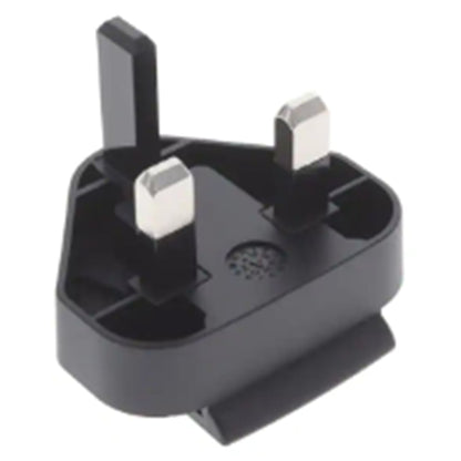 Een Kimberly-Clark Professional™ Icon™ Power Adapter - AC/DC in zwart van Kimberly-Clark GmbH is afgebeeld tegen een witte achtergrond en beschikt over twee horizontale en een verticale UK-pin.