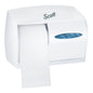 De Kimberly-Clark Professional™ Toilet Tissue Dispenser in wit bevat kernloos toiletpapier en gevouwen papieren handdoeken, die beide zichtbaar zijn door een ovaal venster, en biedt een duurzame oplossing voor toiletruimtes.