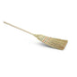 De Nölle Profi Brush rijststrobezem 130 cm, 4-naad van Nölle Profi Brush borstels- & penseeltechniek e.K. heeft natuurlijke borstelharen en een stevige houten steel, ideaal voor efficiënt vegen, geïsoleerd afgebeeld op een witte achtergrond.
