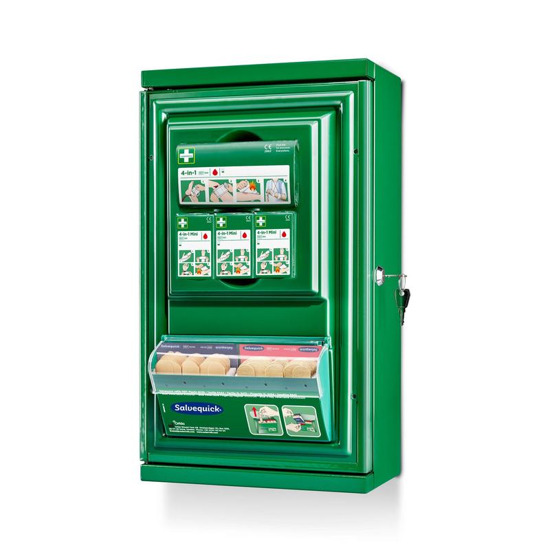 De groene Cederroth EHBO-kast Mini (Metaal) van Orkla Wound Care AB (B 260 x H 440 x D 170 mm) beschikt over opbergvakken, een geïllustreerde handleiding, een doorzichtige Salvequick-verbandplaat en een sleutelslot aan de rechterkant.