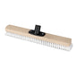 De Nölle Profi Brush Power Stick 40 cm Grootvlakschrobber (PP-wit/groen) van Nölle Profi Brush Borstel- & Pinseltechniek e.K. beschikt over witte polypropyleen borstelharen, een lichte houten basis en een zwarte steelhouder - ideaal voor professionele reiniging.