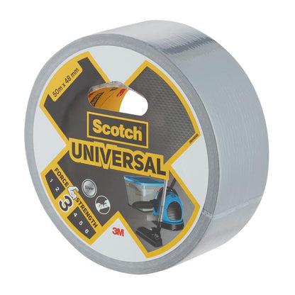 Een rol Scotch® Universele Tape 2904 van 3M Deutschland GmbH, 50 m x 48 mm, met een verpakking waarop het merk, de sterkteklasse en afbeeldingen van mogelijke toepassingen worden vermeld.
