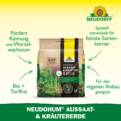 Ein Beutel Neudorff Shop NeudoHum Aussaat- & KräuterErde steht aufrecht vor einem weißen Hintergrund mit grünen und gelben Akzenten, auf dem ein deutscher Text über die vegane Eignung und die ideale Verwendung zur Vermehrung von Blumen und Gemüse steht.