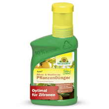 Een groene plastic fles van Neudorff Shop Azet Citrus- & Mediterrane Plantendünger vloeibaar met gele dop, 100% vegan, gemaakt van 90% gerecycled materiaal, ideaal voor citroenen, oleander en andere mediterrane planten.