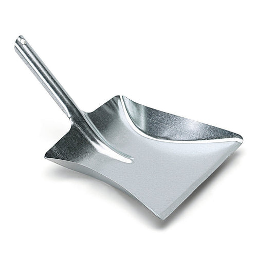 De Nölle Profi Brush metalen, verzinkte keerschaaf (39 x 24 cm, Düll-handgreep) van Nölle Profi Brush Bürsten- & Pinseltechnik e.K. heeft een korte, gebogen steel, opstaande randen en een ophanggat – afgebeeld tegen een eenvoudige witte achtergrond.