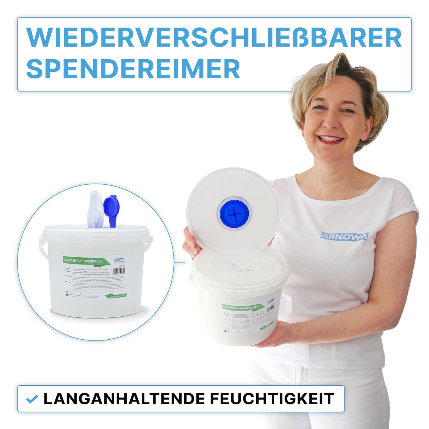 Een vrouw in een wit hemd houdt de ARNOMED dispenseremmer voor non-woven doekrollen van ARNOWA GmbH met blauwe deksel in de hand. Afgebeeld zijn zowel open als gesloten emmers, waarbij de Nederlandse tekst de hersluitbare constructie en de langdurige desinfectievochtbescherming benadrukt.