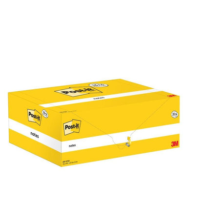 Een gele, rechthoekige doos van 3M Deutschland GmbH Post-it® Notes, 76x127mm, 100 vel per blok, met 16 blokken plus 4 gratis per verpakking, PEFC-gecertificeerd. De gesloten doos met opschrift is afgebeeld op een witte achtergrond.