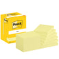 Abgebildet ist eine Packung 3M Post-it® Notes, Gelb, 76x102 mm, 100 Blatt/Block, 12 Blöcke/Karton (100% PEFC). Die gelbe Schachtel mit dem Post-it-Logo befindet sich links von den sauber gestapelten Zetteln.
