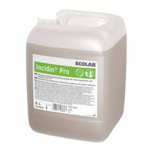 Ein 6-Liter-Kanister des Desinfektionsmittels Incidin Pro von Ecolab in einer Originalverpackung mit weißem Etikett und grünem und schwarzem Text auf weißem Hintergrund.