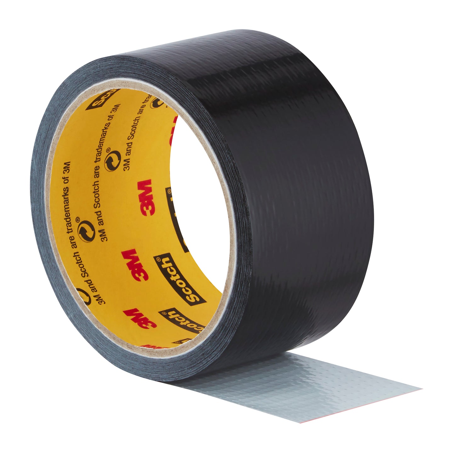 Eine Rolle Scotch® Universal Klebeband 2904 (10 m x 48 mm) der 3M Deutschland GmbH wird teilweise abgerollt, so dass die strukturierte Klebeseite zum Vorschein kommt. Auf dem Innenetikett ist das 3M Markenlogo in Rot und Gelb zu sehen.