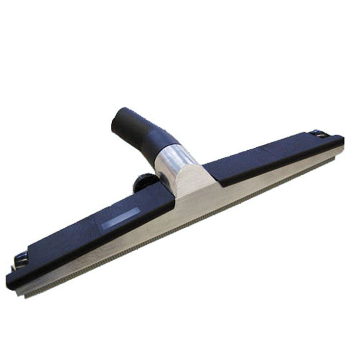 De rolmondstuk met lamel, 40 cm van Diversey Deutschland GmbH & Co. OHG heeft een brede platte kop en een centrale aansluiting voor een effectieve reiniging. Het ontwerp van het rolmondstuk verbetert de prestaties wanneer het aan uw stofzuiger wordt bevestigd (hoekverbinding vereist).