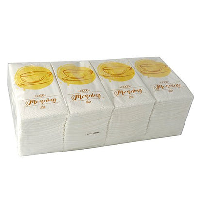 Een stapel PAPSTAR 250 servetten, 3-laags, 1/8-vouw van de PAPSTAR GmbH, elk 33 x 33 cm groot, met een gouden theekopje en een „Good Morning“-motief, is verpakt in een doorzichtige plastic verpakking.
