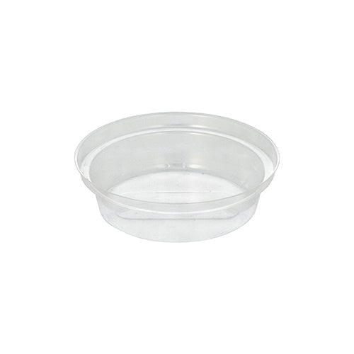 De ronde Starpak "Hurricane" inzet is een kleine, doorzichtige kunststofcontainer van recyclebaar PET met een diameter van 9 cm en een hoogte van 2,2 cm, met gladde zijkanten en zonder deksel. De verpakking bevat 50 stuks. Afbeelding op witte achtergrond.