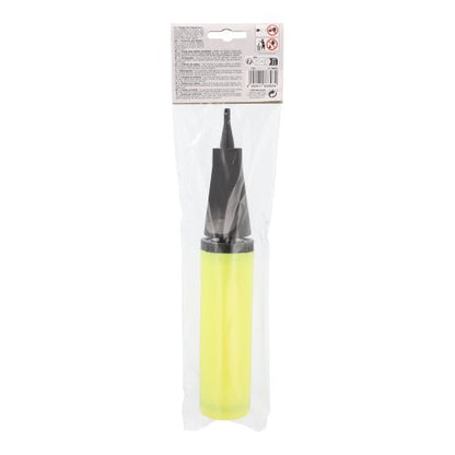 De PAPSTAR pomp voor folieballonnen van PAPSTAR GmbH is een gele handpomp (28x4,5 cm), die perfect geschikt is als feestaccessoire. Hij is uitgerust met een zwarte tuit en verpakt in een doorzichtige zak met een etiket aan de bovenkant dat productinformatie en veiligheidsinstructies bevat.