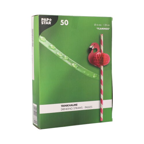 Een groene doos met het opschrift 'PAPSTAR 50 rietjes, papier Ø 6 mm · 20 cm' van PAPSTAR GmbH bevat milieuvriendelijke papieren rietjes met roze-witte strepen en een decoratieve flamingo die de duurzame kwaliteit benadrukt.