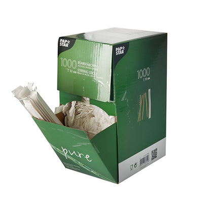 Een groen-witte doos van de PAPSTAR GmbH met de opdruk '1000 roerstaafjes, hout 'pure', afzonderlijk verpakt' toont meerdere houten roerstaafjes die uit de open voorkant steken.