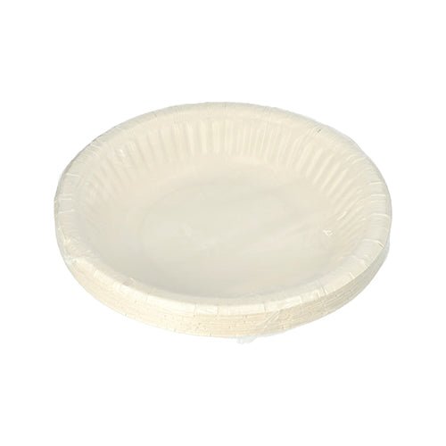 Een 12-pack PAPSTAR ronde schalen (19 cm, 3 cm hoog, wit) van de PAPSTAR GmbH met gegolfde rand wordt in krimpfolie verpakt getoond voor een witte achtergrond - ideaal voor feestjes en partijen.