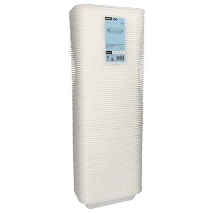 Een hoge stapel witte, gelamineerde Starpak 100 verzegelschalen van XPS, verpakt in transparante folie met blauw etiket - ideaal voor gebruik in de horeca.