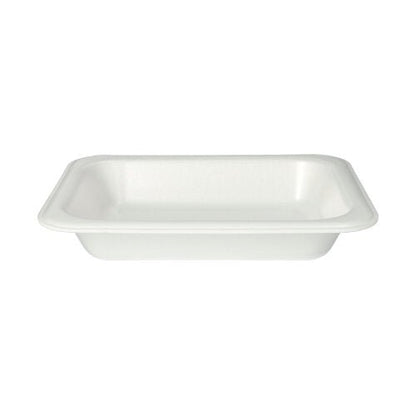 Een rechthoekige, witte Starpak 100 verzegelschalen XPS-schaal met licht verhoogde randen van gelamineerd geëxpandeerd polystyreen, van de zijkant weergegeven voor een witte achtergrond.