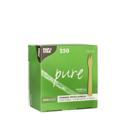 Een bruine "pure"-doos van PAPSTAR GmbH bevat 250 biologisch afbreekbare frietvorken van papier met een lengte van elk 8,5 cm. De verpakking benadrukt het milieuvriendelijke ontwerp op papierbasis.
