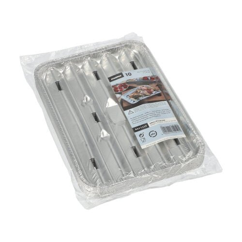 Een verpakking met 10 Starpak grillschalen (aluminium, rechthoekig, 1,4 x 16,3 x 22,7 cm), verzegeld in doorzichtige kunststof met een bovenetiket met productinformatie en afbeeldingen van voedsel.