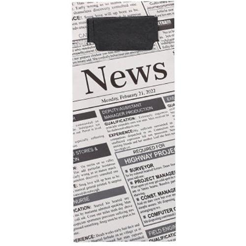 Naast een gevouwen krant met datum maandag 21 februari 2022, met vacatures en kleine advertenties, liggen er 520 bestekzakjes (20 x 8,5 cm) van PAPSTAR GmbH met bijpassende 2-laags servetten in het formaat 33 x 33 cm.