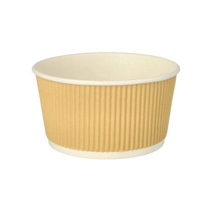 Afgebeeld is een ronde, beige-witte PAPSTAR soepbeker (720 ml) met Ripple Wall Design van de PAPSTAR GmbH voor een eenvoudige witte achtergrond.