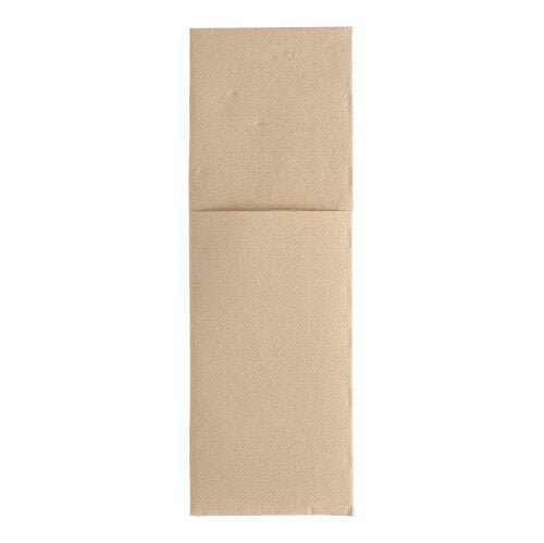 Een gevouwen bruine PAPSTAR 50 servetten "ROYAL Collection" 48 cm x 30 cm met bestekvouw van de PAPSTAR GmbH staat rechtop op een witte ondergrond.
