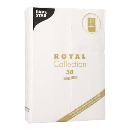 Een verpakking met 50 PAPSTAR-servetten „ROYAL Collection“ (48 x 30 cm) met bestekvouw van de PAPSTAR GmbH in wit-gouden design en in de merkverpakking.