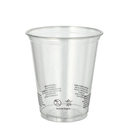 De Starpak 50 drinkbeker R-PET glashelder, een doorzichtige en milieuvriendelijke beker van Starpak, heeft recycling- en waarschuwingssymbolen aan de onderkant en staat rechtop op een witte achtergrond.