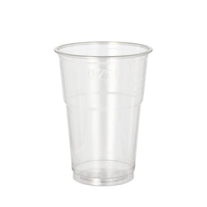 De Starpak 50 drinkbeker R-PET glashelder, een milieuvriendelijke doorzichtige beker van Starpak met een licht conische vorm, is afgebeeld tegen een eenvoudige witte achtergrond.
