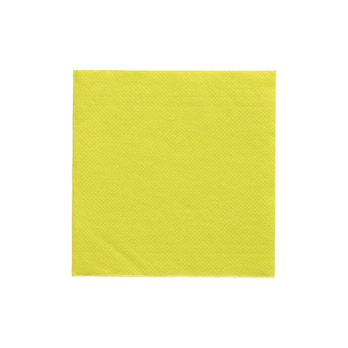 Een enkele PAPSTAR servet 1/4-vouw, 24x24 cm in limoengroen uit de "DAILY Collection" (20 stuks), van PAPSTAR GmbH, ligt plat op een witte ondergrond - ongebruikt, met zichtbare structuur - ideaal voor een stijlvolle tafeldecoratie.
