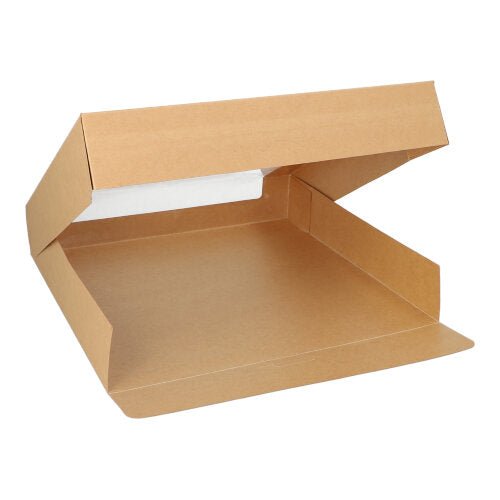 Een PAPSTAR 25 taartdozen met deksel, rechthoekig met PLA-venster van PAPSTAR GmbH is open en leeg te zien, het deksel is opgetild, de zijkanten zijn uitgevouwen, tegen een witte achtergrond.