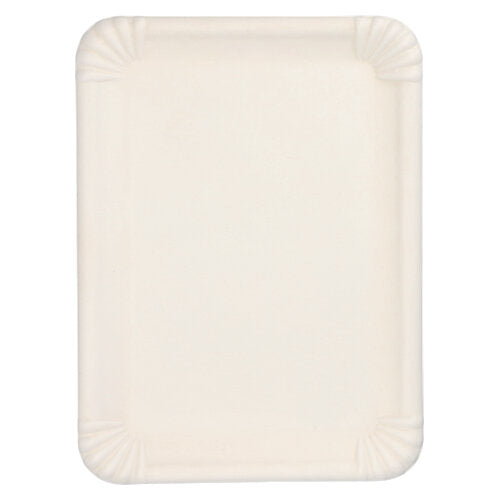 Die PAPSTAR 6 Servierplatten „pure“ aus Zuckerrohr (26x35cm, rechteckig, weiß) von PAPSTAR GmbH sind biologisch abbaubare Platten mit leicht erhöhten, geriffelten Ecken – hier leer vor weißem Hintergrund abgebildet.