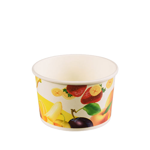 De Starpak 50 ijsbeker, karton rond van Starpak is een kleine, lege kartonnen beker met kleurrijk fruitdesign - bananen, aardbeien, pruimen en perziken op wit - perfect voor het duurzaam serveren van ijs.