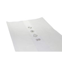 Eine transparente Schutzfolie DEISS 99134 der EMIL DEISS KG (GmbH + Co.) liegt flach auf weißem Grund und zeigt Recycling-Symbole, "04 LDPE" und die schwarz gedruckte Zahl "39".