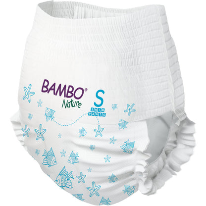 De Bambo Nature zwemluiers, Gr. S, 7-12 kg (verpakking van 12 stuks) van Abena Re-Seller GmbH zijn witte zwemluiers met blauwe vis- en zeestermotieven en een elastische tailleband en beenopening. Ideaal voor baby's.