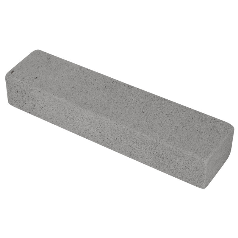 Effen grijze puimsteenstick zonder handvat van Abena Re-Seller GmbH, rechthoekig met glad oppervlak, ideaal voor het reinigen van harde oppervlakken of het verwijderen van vlekken, 1 stuk, op witte achtergrond.